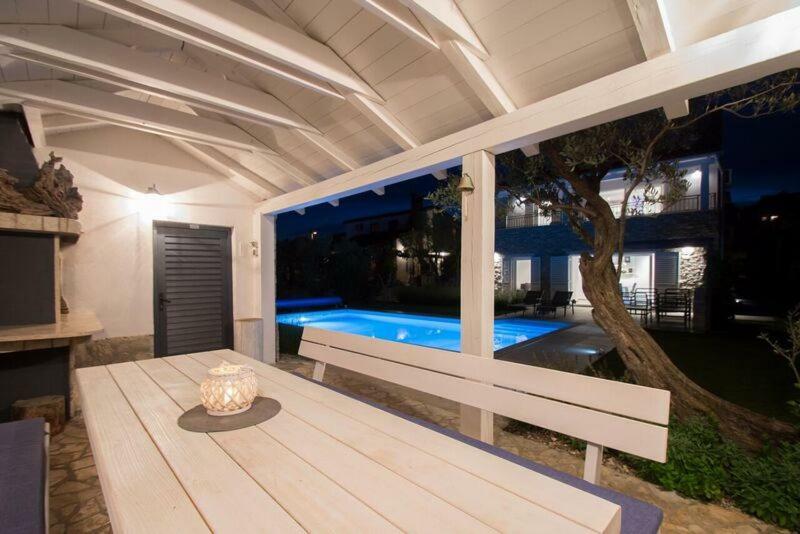 Salt & Sand Villa Kornić 外观 照片